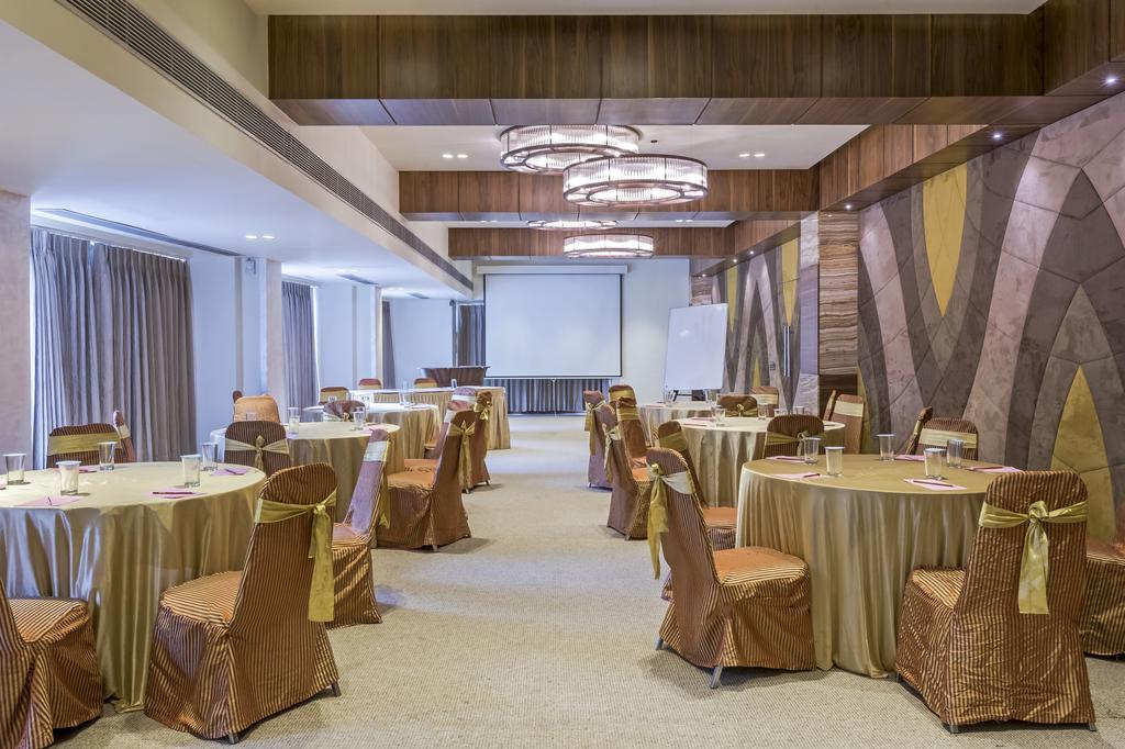 Inder Residency Hotell Ahmedabad Eksteriør bilde