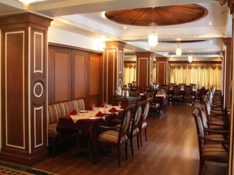 Inder Residency Hotell Ahmedabad Eksteriør bilde
